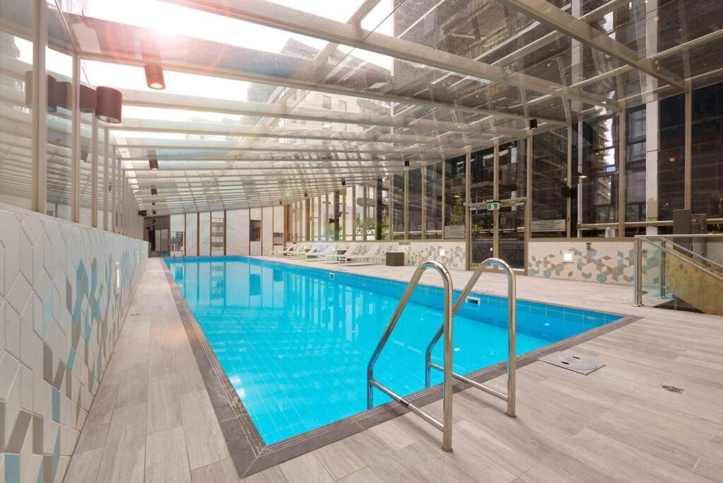 Deluxe 3 Bedroom Apartment In Southbank Melbourne Exterior photo